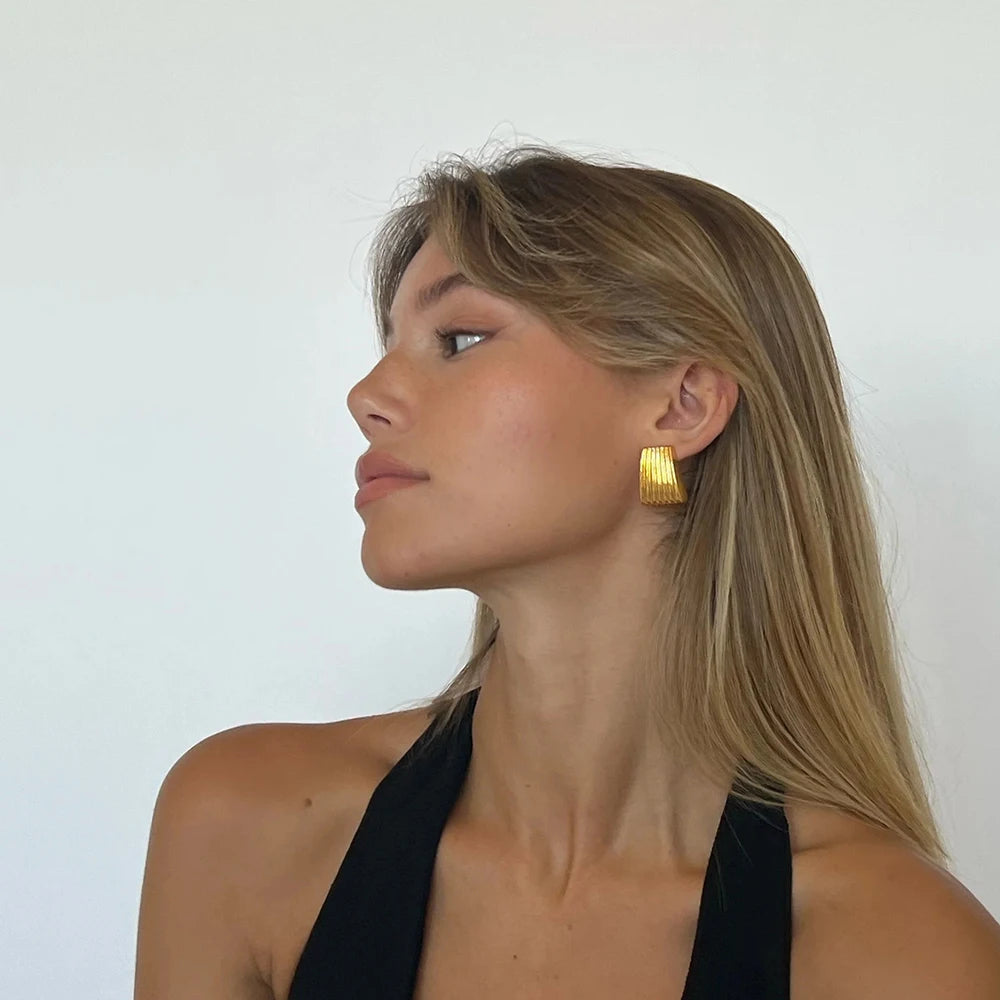 2025 Hot Style Bow Knot Big Ear Studs – 18K PVD Gold Plated Stainless Steel Earrings