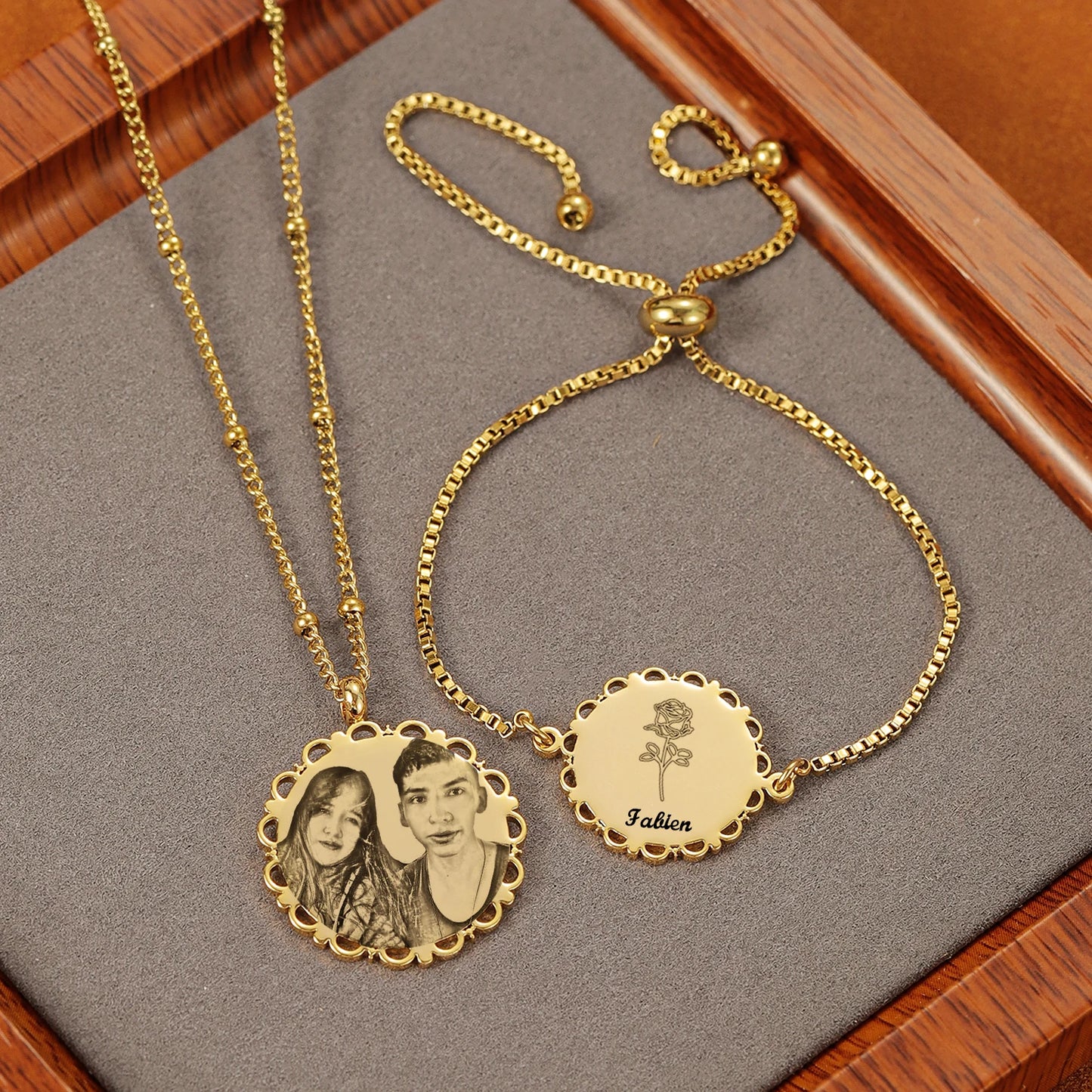 Customized Engraved Photo Lace Necklace – Stainless Steel Round Portrait Pendant with Bead Chain