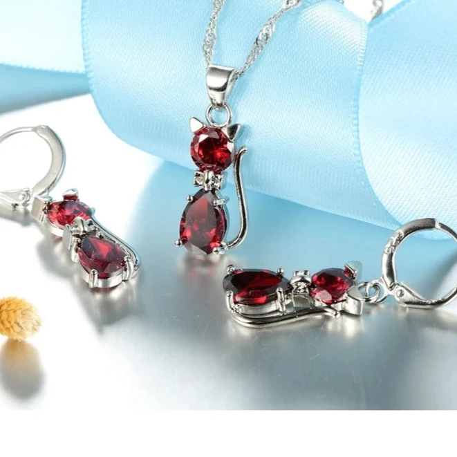 Silver Color Jewelry Set – Cute Cat Pendant Necklace & Huggie Earrings