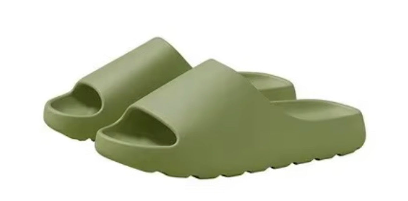 Slippers – Where Comfort Meets Effortless Style!