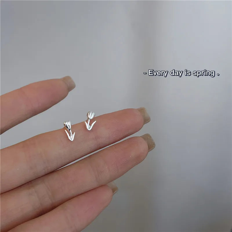 New Minimalism Heart Stud Earrings