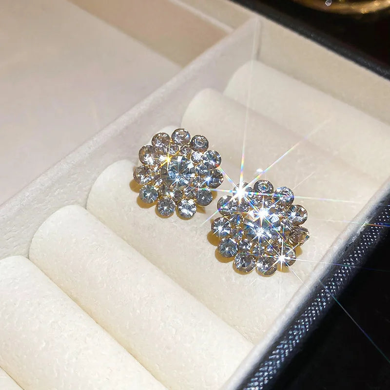 Zircon Round Pearl Irregular Stud Earrings – Elegant Simplicity with a Unique Twist