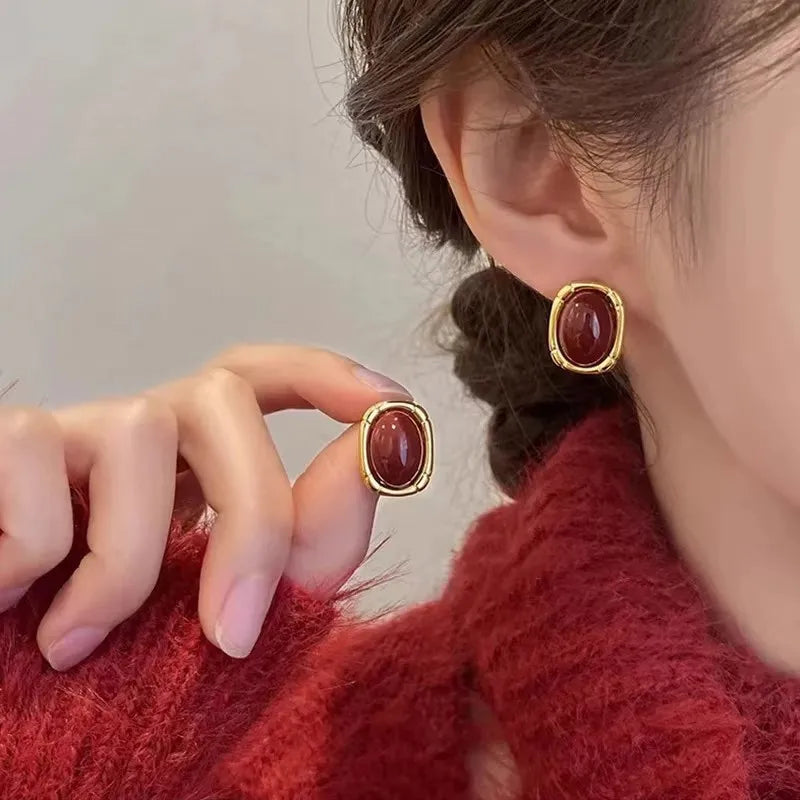 Vintage  Wine Red Stud Earrings
