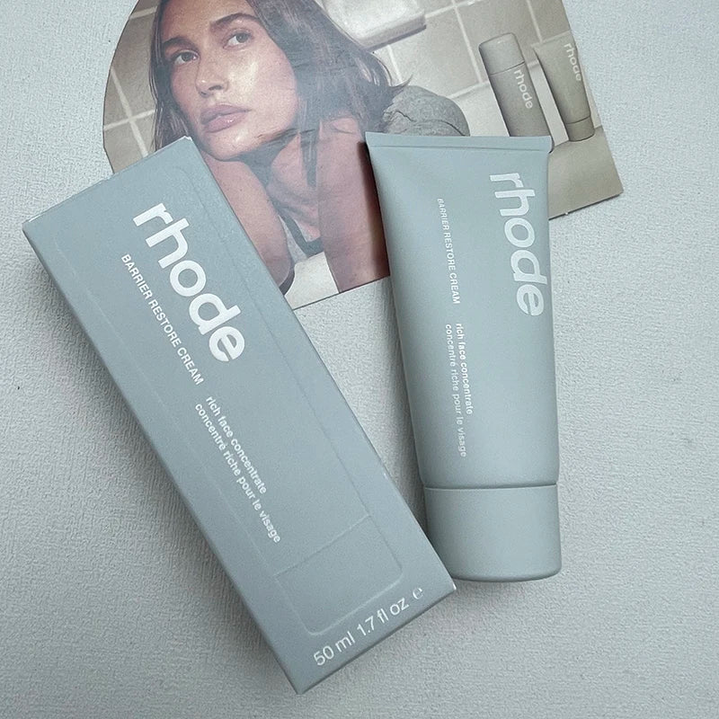Plumping Moisturizing Lip Gloss