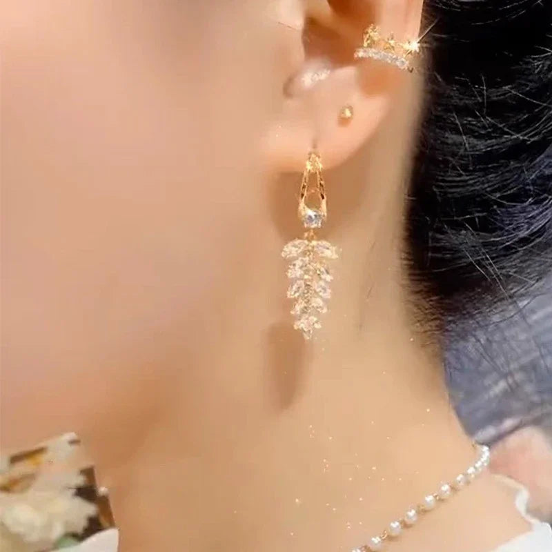 Wheat Tassel Pendant U-Shaped Earrings – Gold Color, 2025 New Fashion for Women & Girls