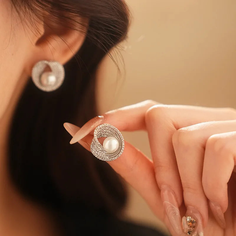 Zircon Round Pearl Irregular Stud Earrings – Elegant Simplicity with a Unique Twist