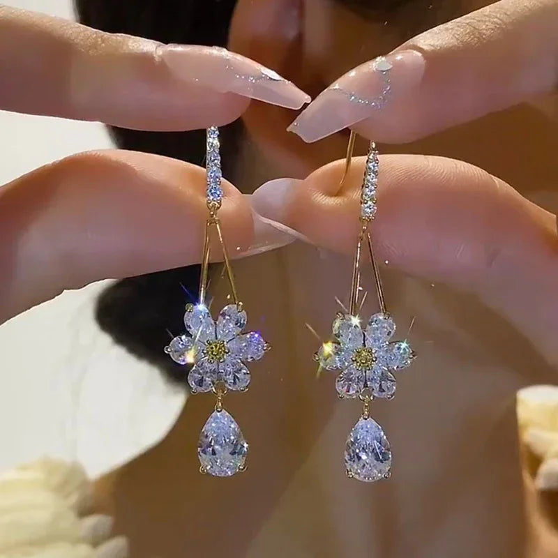 Wheat Tassel Pendant U-Shaped Earrings – Gold Color, 2025 New Fashion for Women & Girls
