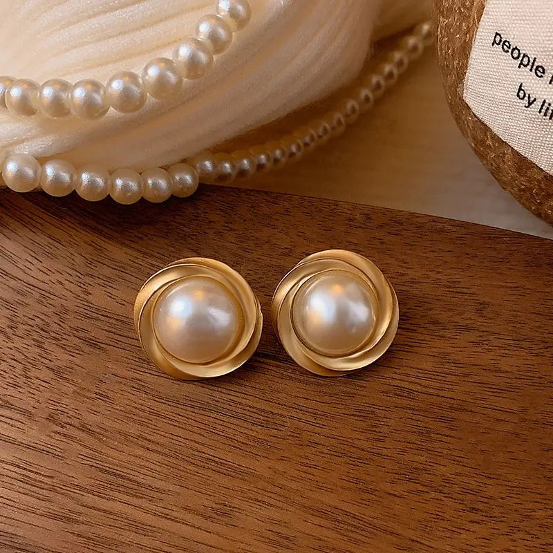 French Baroque Pearl Ear clip – 2025 New Hot Selling Ear clip Style for Women | No Ear Hole Required