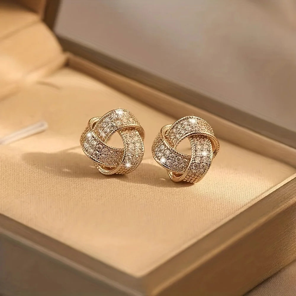 Sparkling Knotted Studs