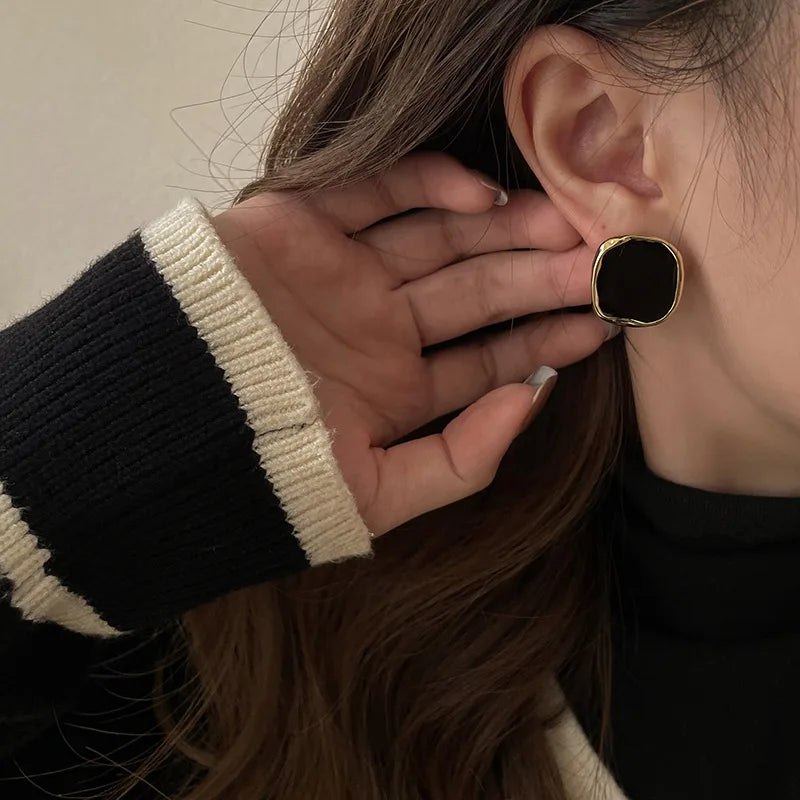 Square Black Korean Style Stud Earrings – 2025 New Fashion Geometric Metal Jewelry