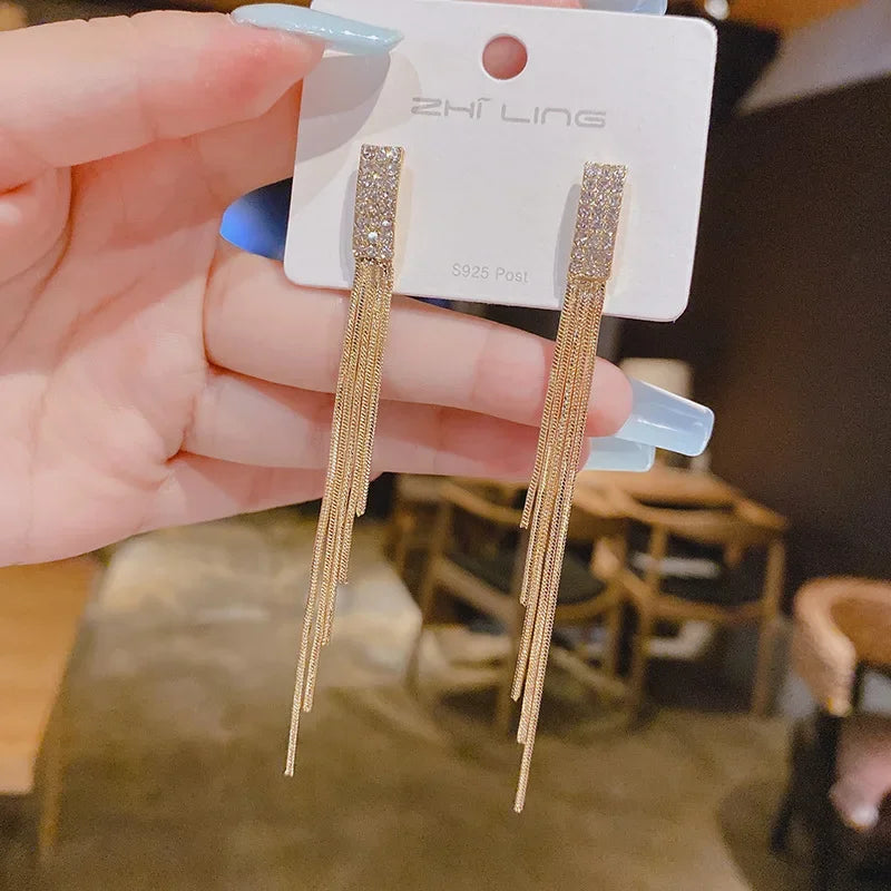 Wheat Tassel Pendant U-Shaped Earrings – Gold Color, 2025 New Fashion for Women & Girls
