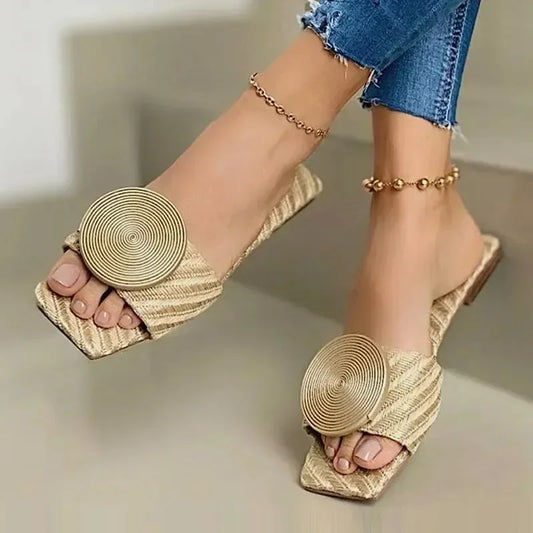 2025 New Women’s Summer Flat Sandals – Plus Size Solid Flats with Round Buckle, Casual Beach Slippers for Ladies