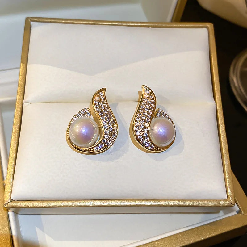 Elegant Flower Pearl Stud Earrings – Unique Design for Women, Perfect for Weddings & Parties