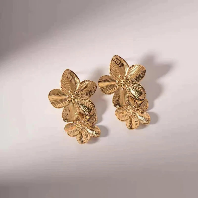 Vintage Metal Flower Stud Earrings – Exaggerated Golden Elegance for Women