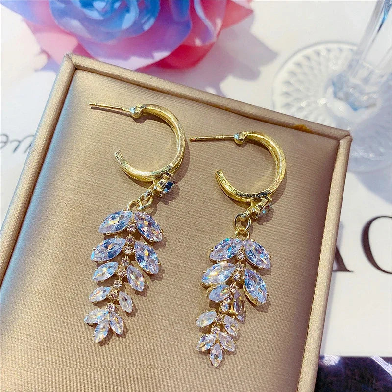Wheat Tassel Pendant U-Shaped Earrings – Gold Color, 2025 New Fashion for Women & Girls