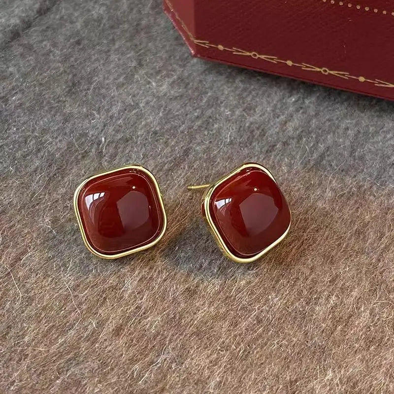 Vintage  Wine Red Stud Earrings