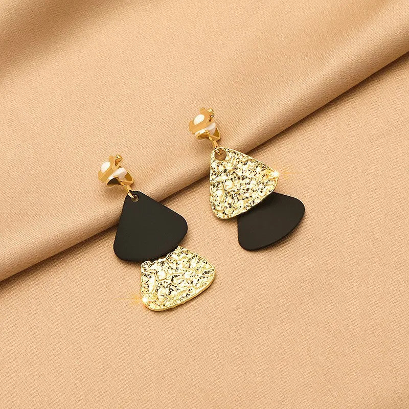 Vintage Personality Ear Clip Without Ear Piercings Advanced Sense Simple Earrings Fashion Temperament Pearl Ear Hanging Girl