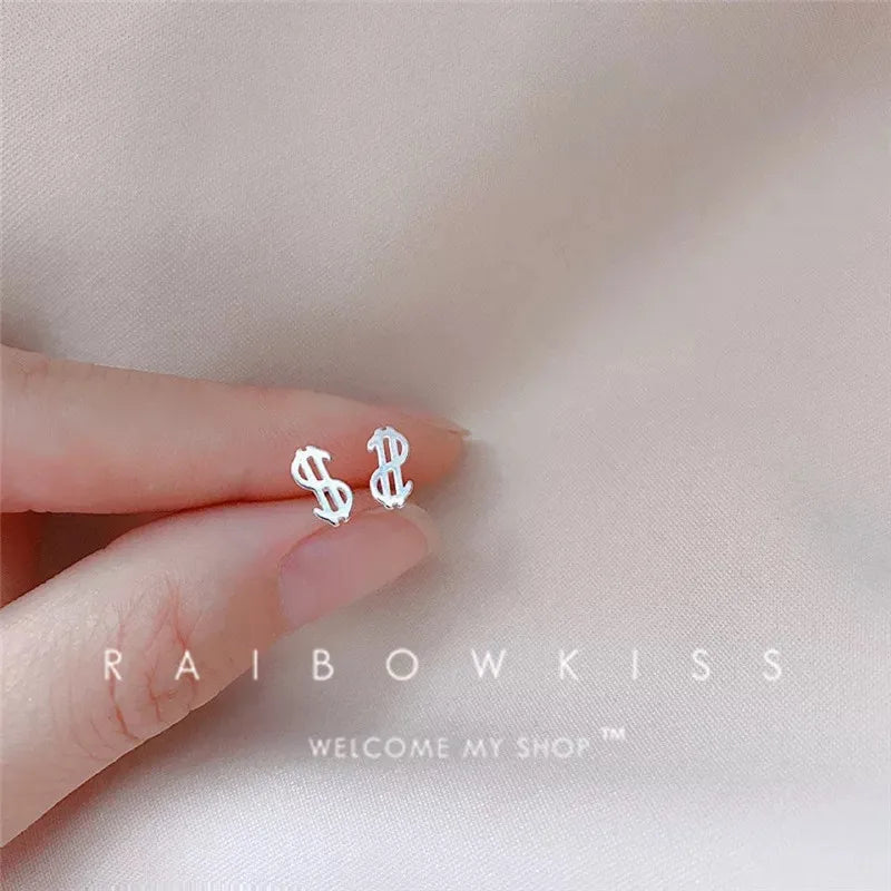 New Minimalism Heart Stud Earrings