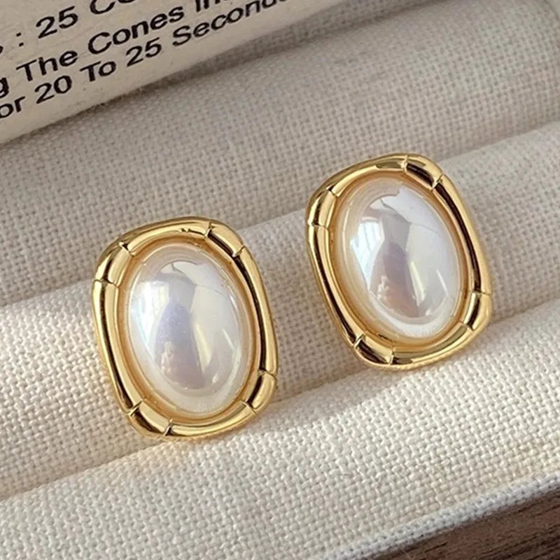 Vintage Oval Resin Earrings