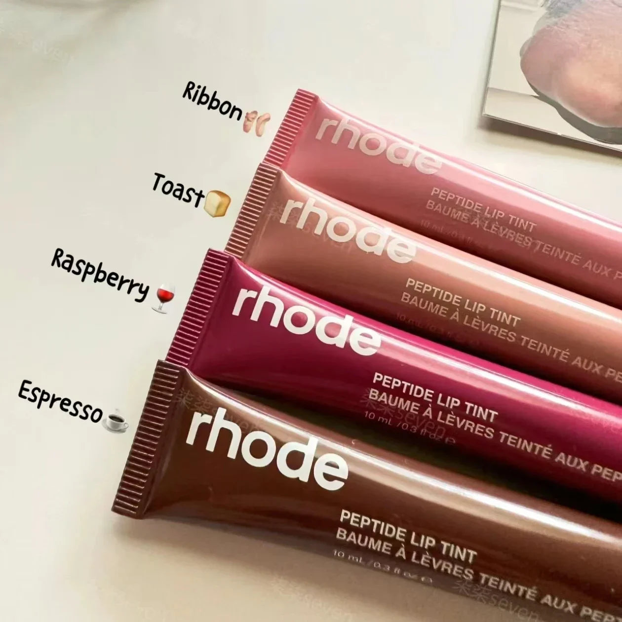 Plumping Moisturizing Lip Gloss