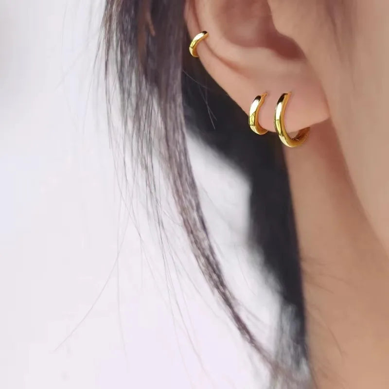 18G Small Sleeper Hoop Earrings – Tiny Huggie Earrings for Women & Men | Cartilage, Helix, Daith, Tragus Piercing Jewelry