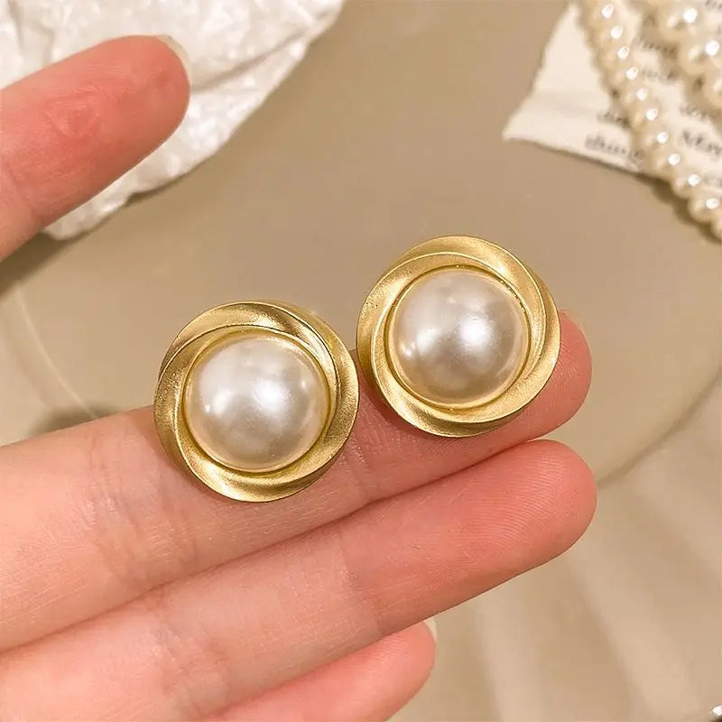 Crystal Pearl Ear Cuff – Non-Piercing Clip-On Earring | Elegant Wedding & Party Jewelry
