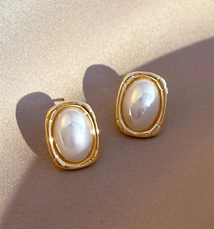 Vintage Oval Resin Earrings
