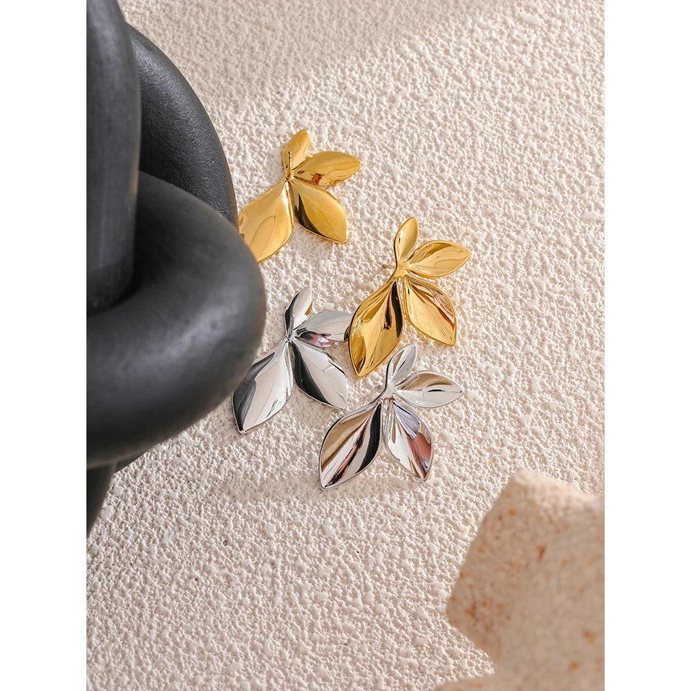 Stainless Steel Leaf & Flower Stud Earrings – Bright, Waterproof & Hypoallergenic Jewelry for Women