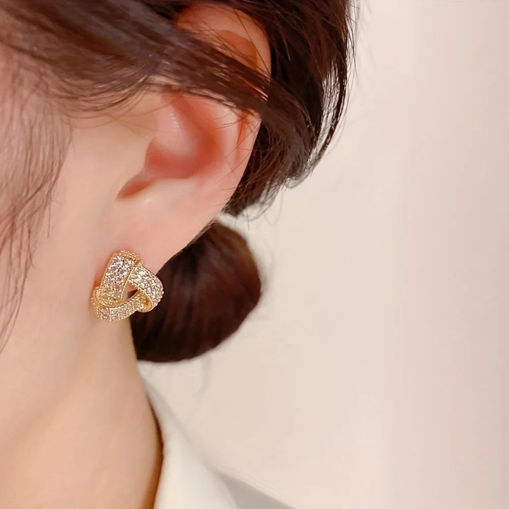 Sparkling Knotted Studs