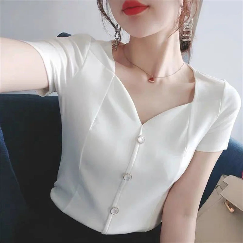Women’s Knitted Tops